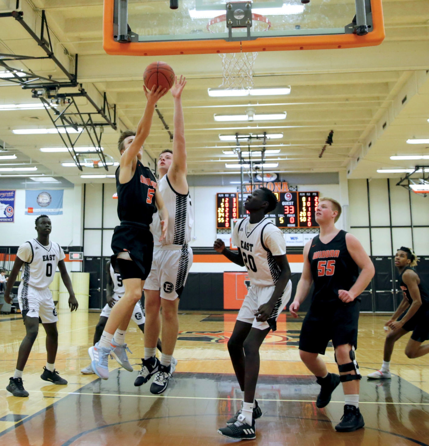 Winhawk boy's basketball vs Mankato East